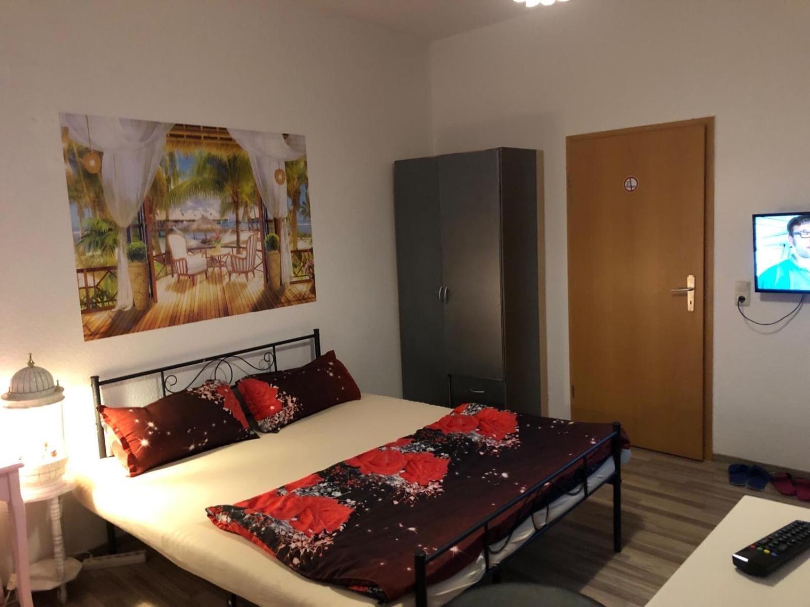 Ferienzimmer Healing Und Montuerwohnung Weissenfels Exterior foto