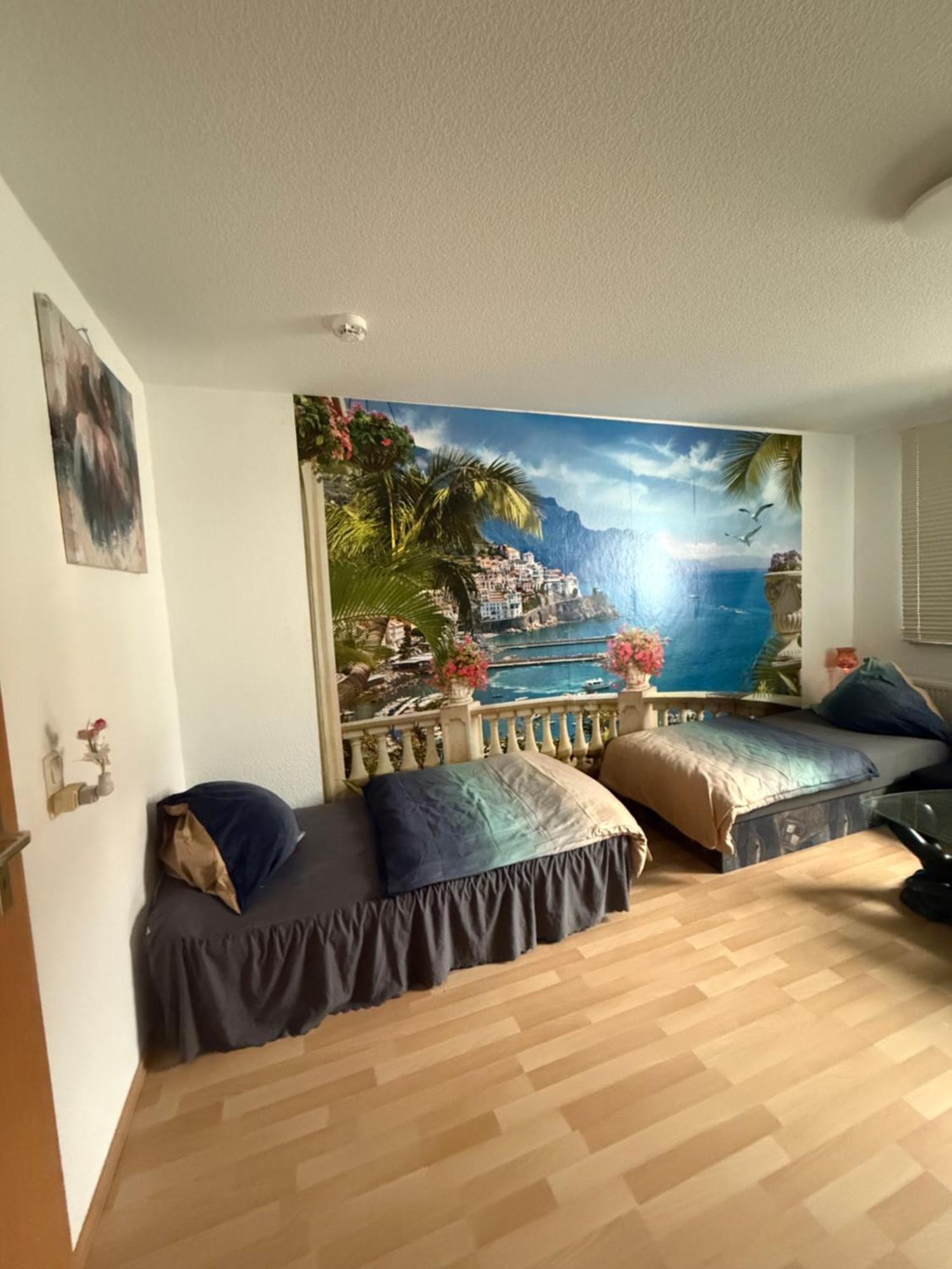 Ferienzimmer Healing Und Montuerwohnung Weissenfels Exterior foto