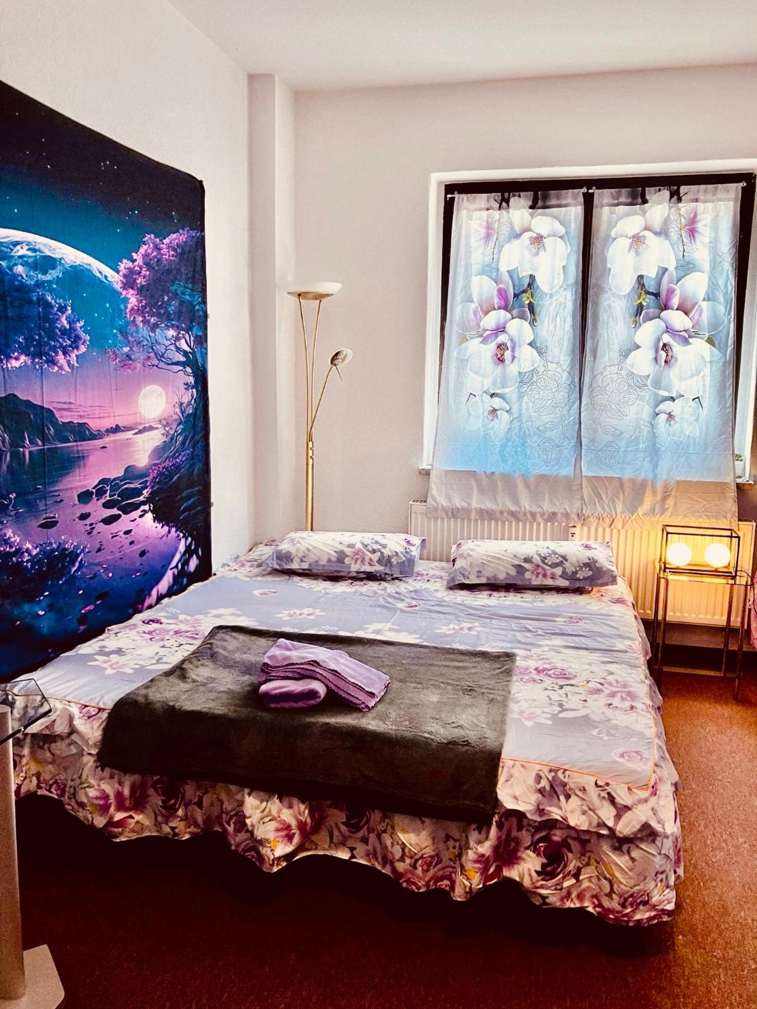 Ferienzimmer Healing Und Montuerwohnung Weissenfels Exterior foto